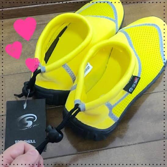 ビーチシューズ２