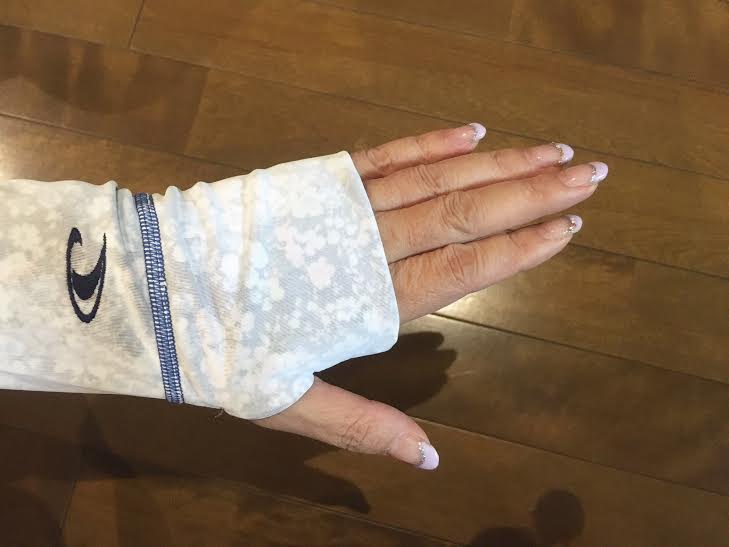 ラッシュガードの袖