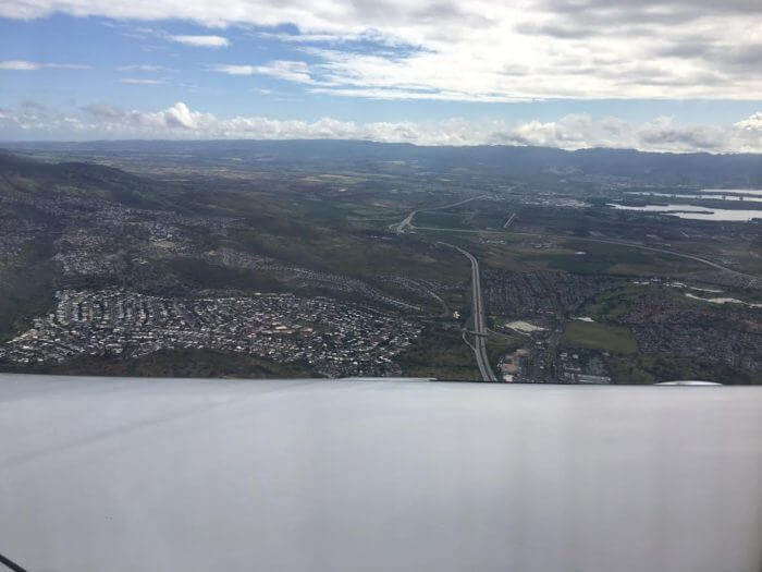 ハワイアン航空の飛行機から見た景色