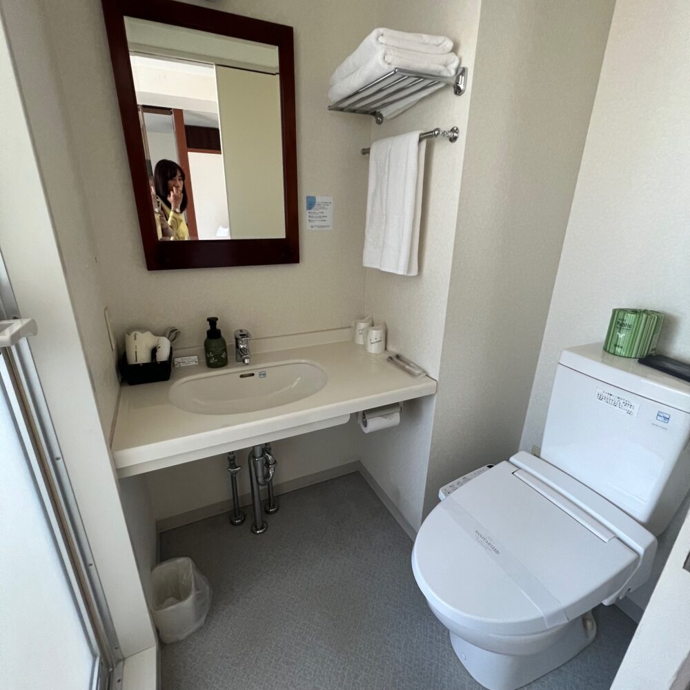 沖縄国際通りホテルパームロイヤル客室トイレ、お風呂
