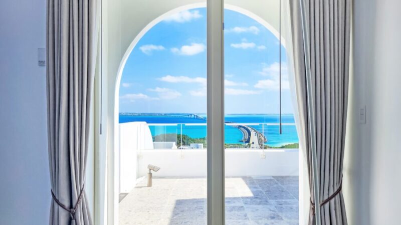 サントリーニ ホテル＆ヴィラズ 宮古島の窓からの眺め