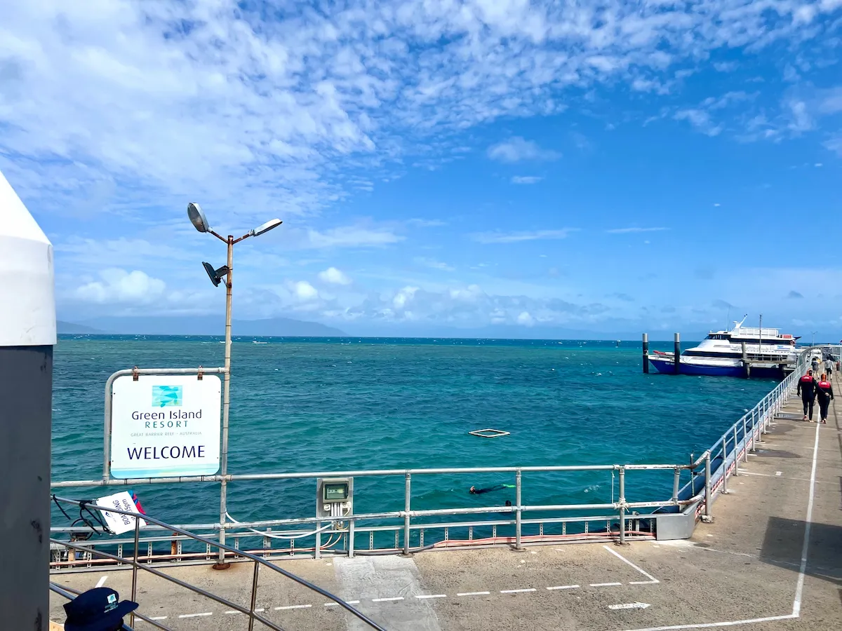 ケアンズ・グリーン島到着