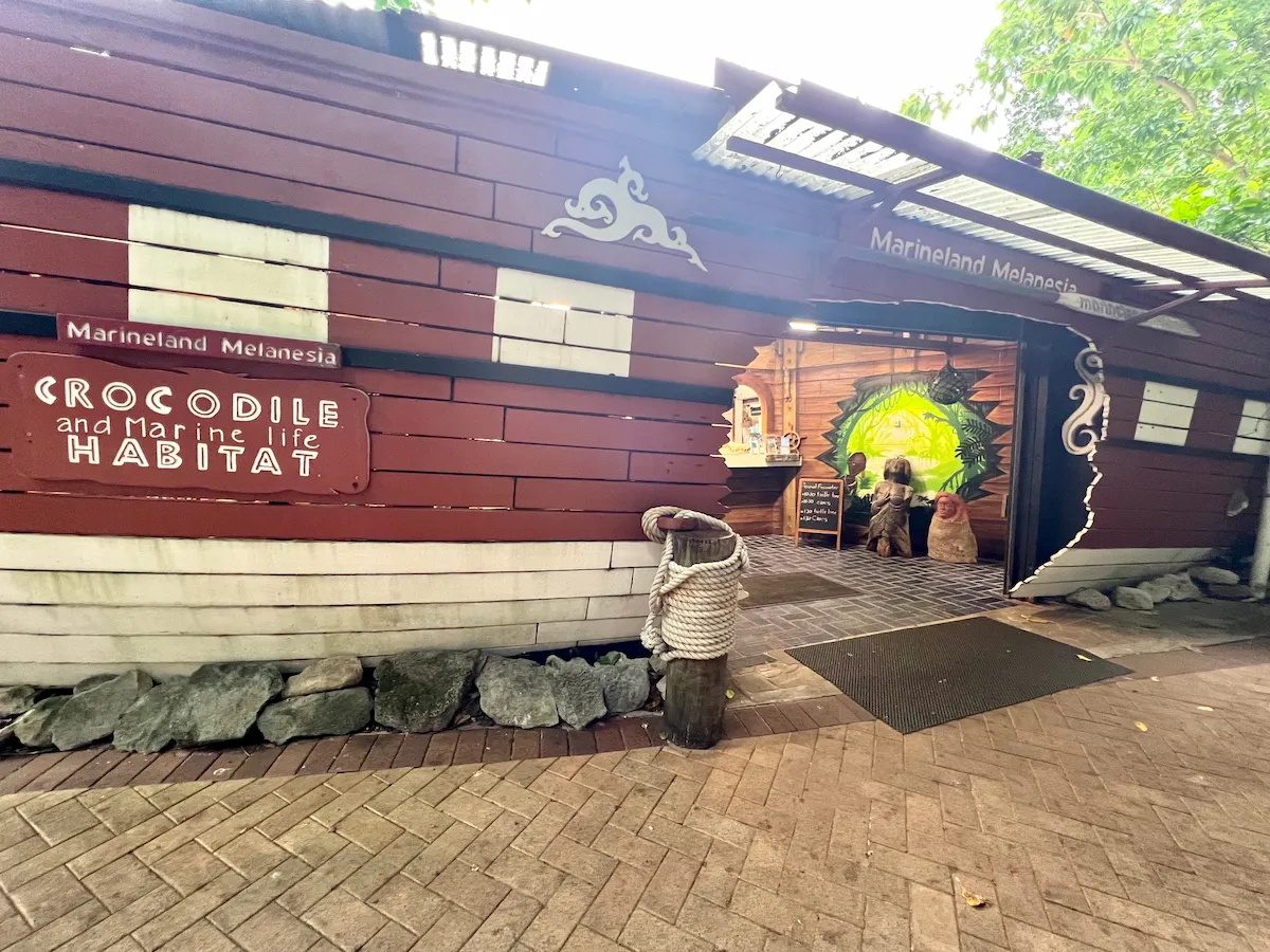 ケアンズ・グリーン島のワニ園
