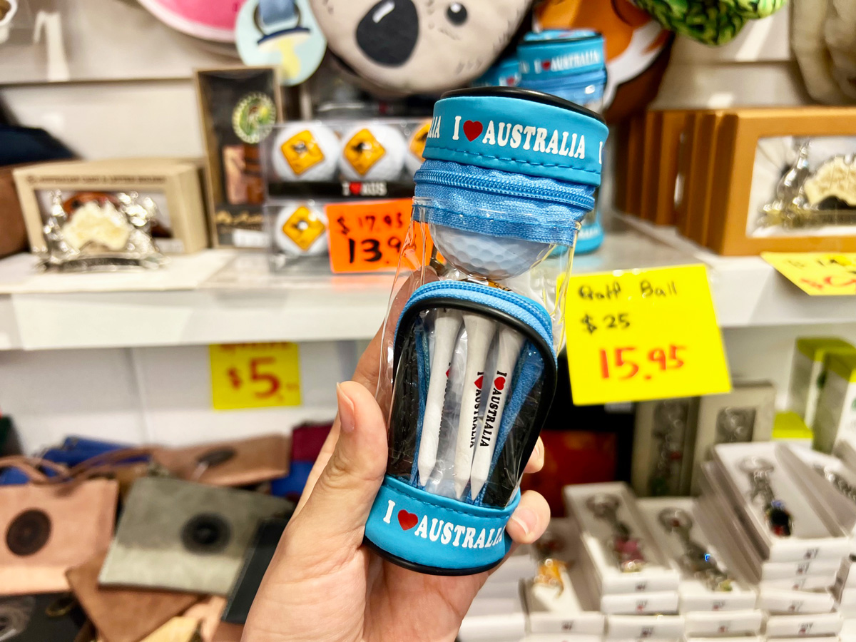 ケアンズ・ナイトマーケット購入品・ゴルフボール（セール品）