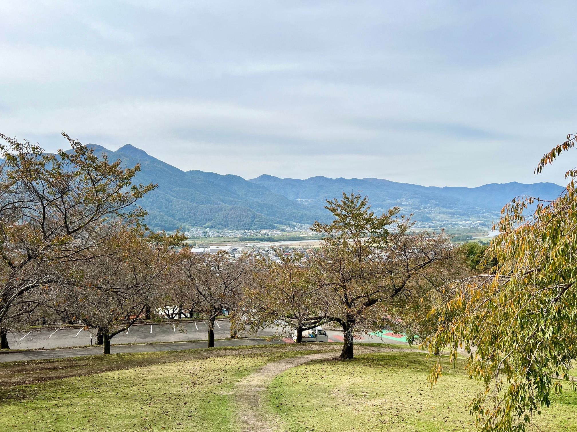 戸倉山キティパーク