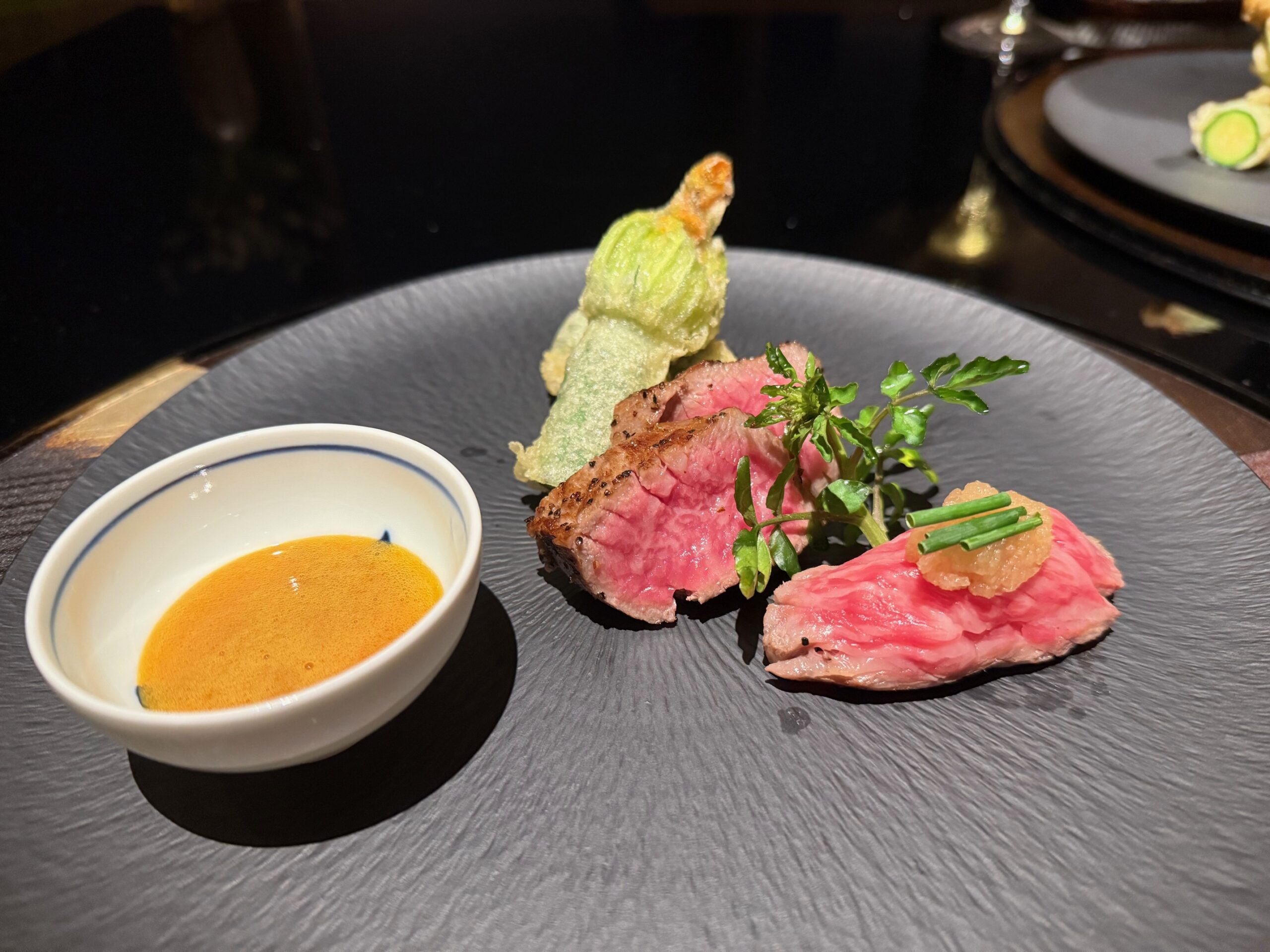 熱海パールスターホテル｜日本料理 舳 MIYOSHIの和食のコース肉寿司とステーキ