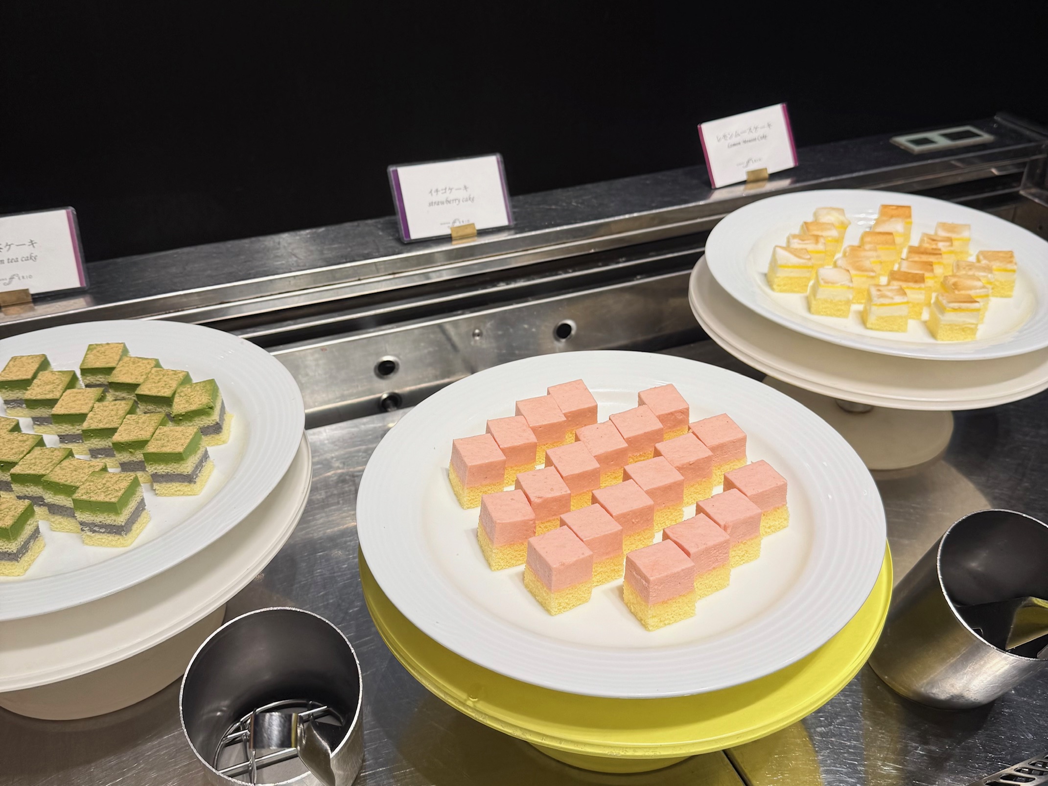 オータムトリートビュッフェのケーキ｜リーガロイヤルホテル東京