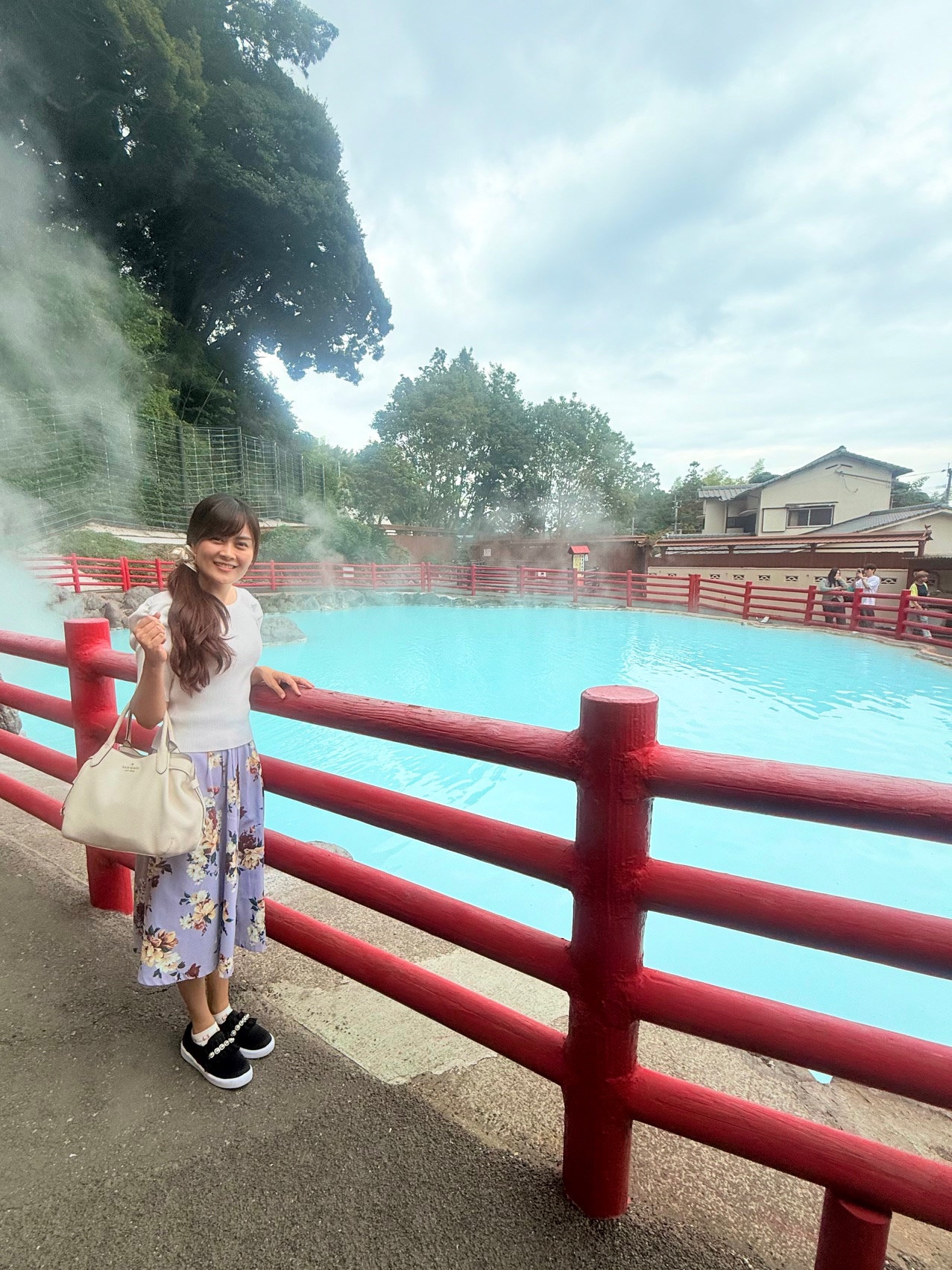 地獄めぐりのかまど地獄で見た水色の温泉