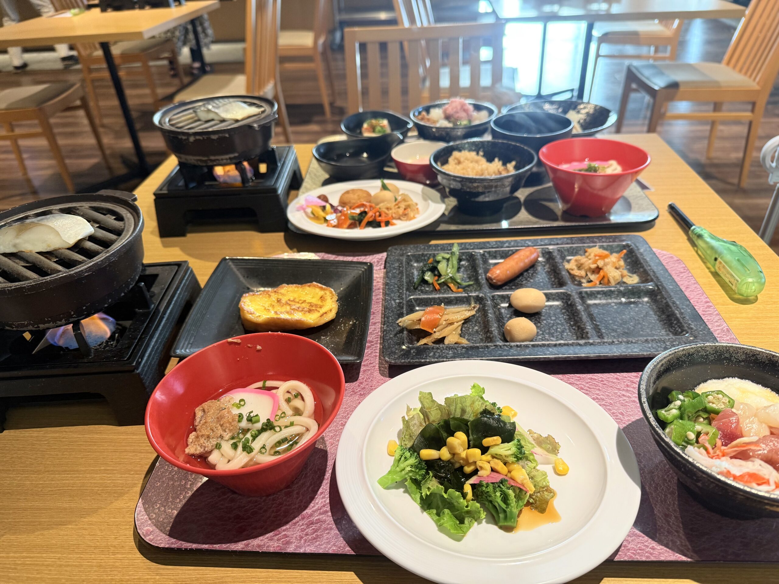 大分別府・大江戸温泉物語Premium風月客室（朝ビュッフェ）テーブル