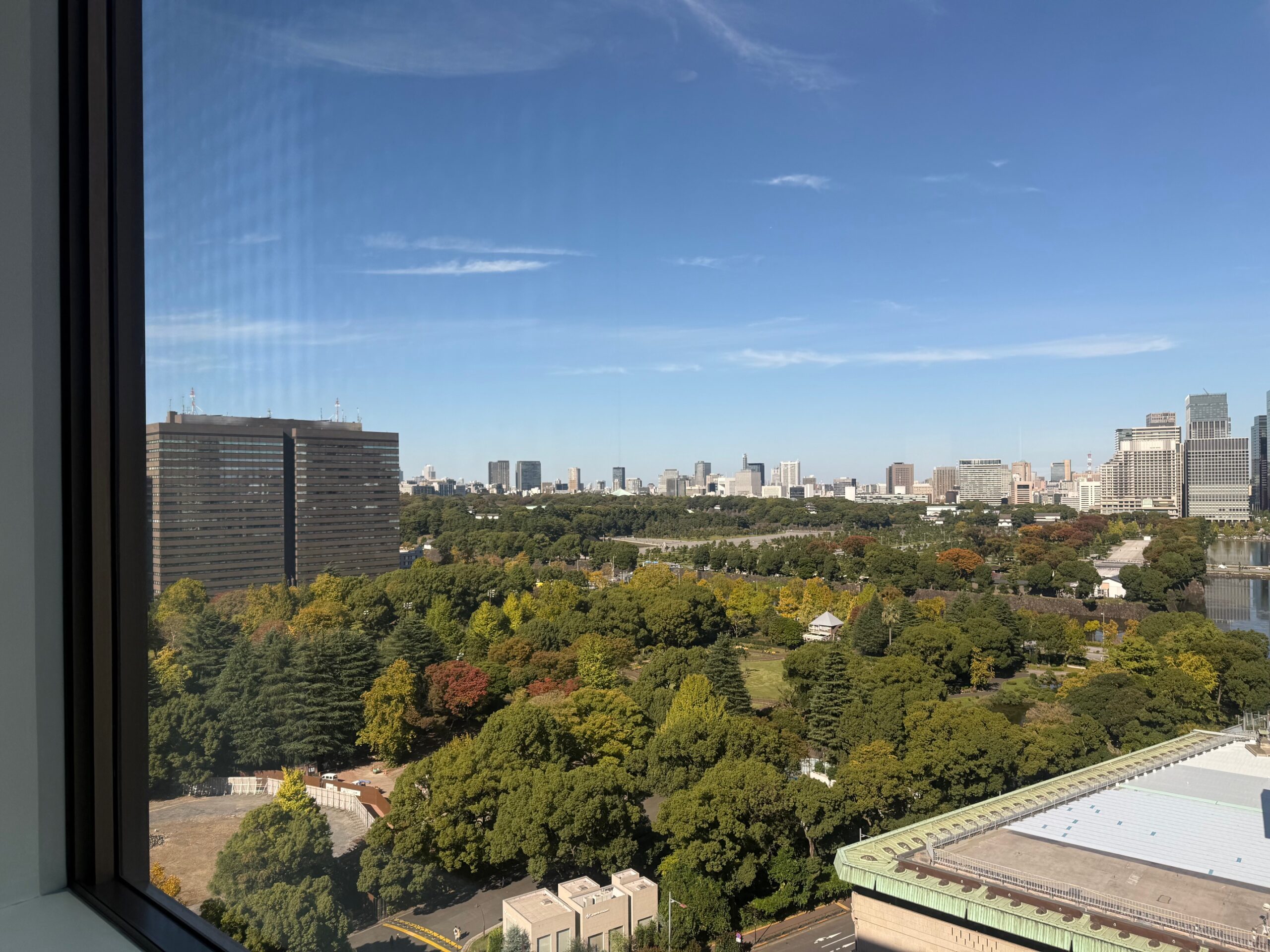 帝国ホテルアフタヌーンティーをいただきながらの景色