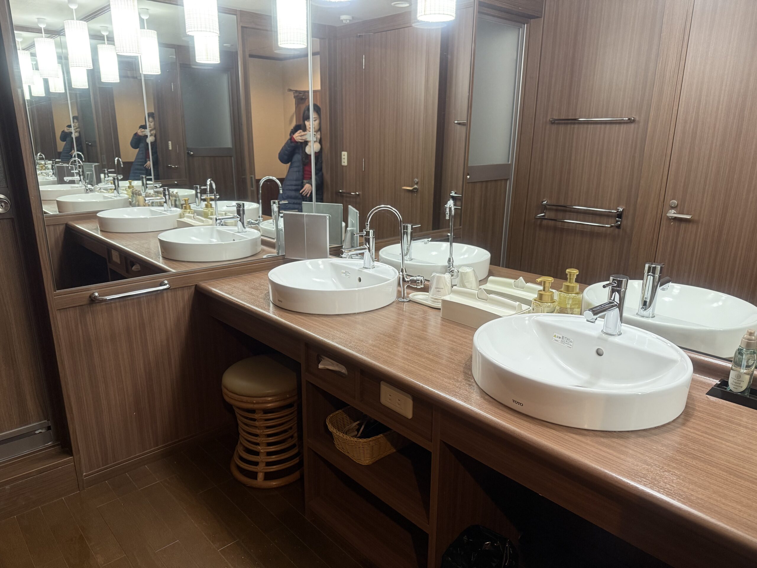 群馬県・伊香保温泉「ホテル木暮」客室洗面所