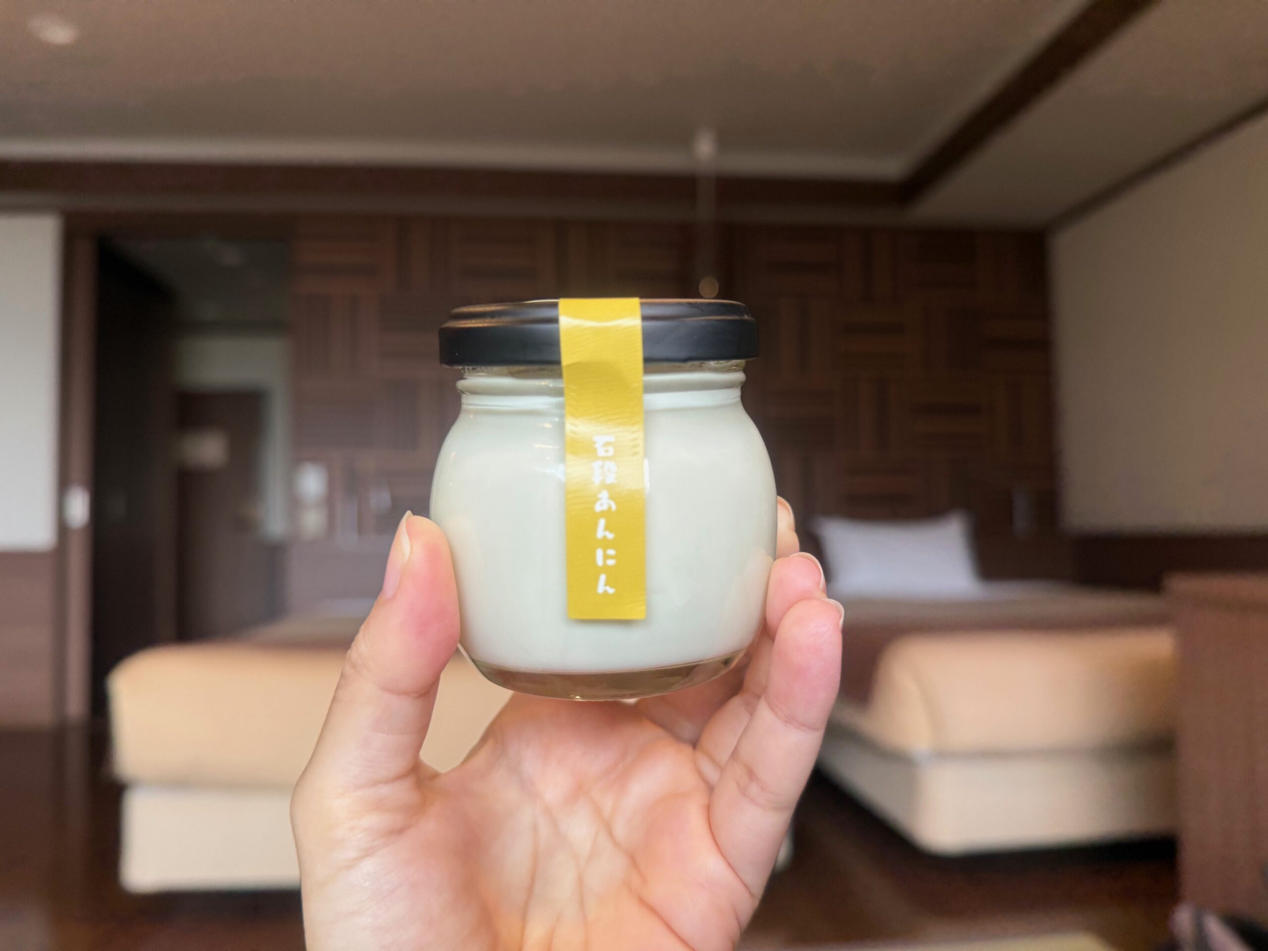 伊香保温泉の石段街湯の花パンの杏仁豆腐