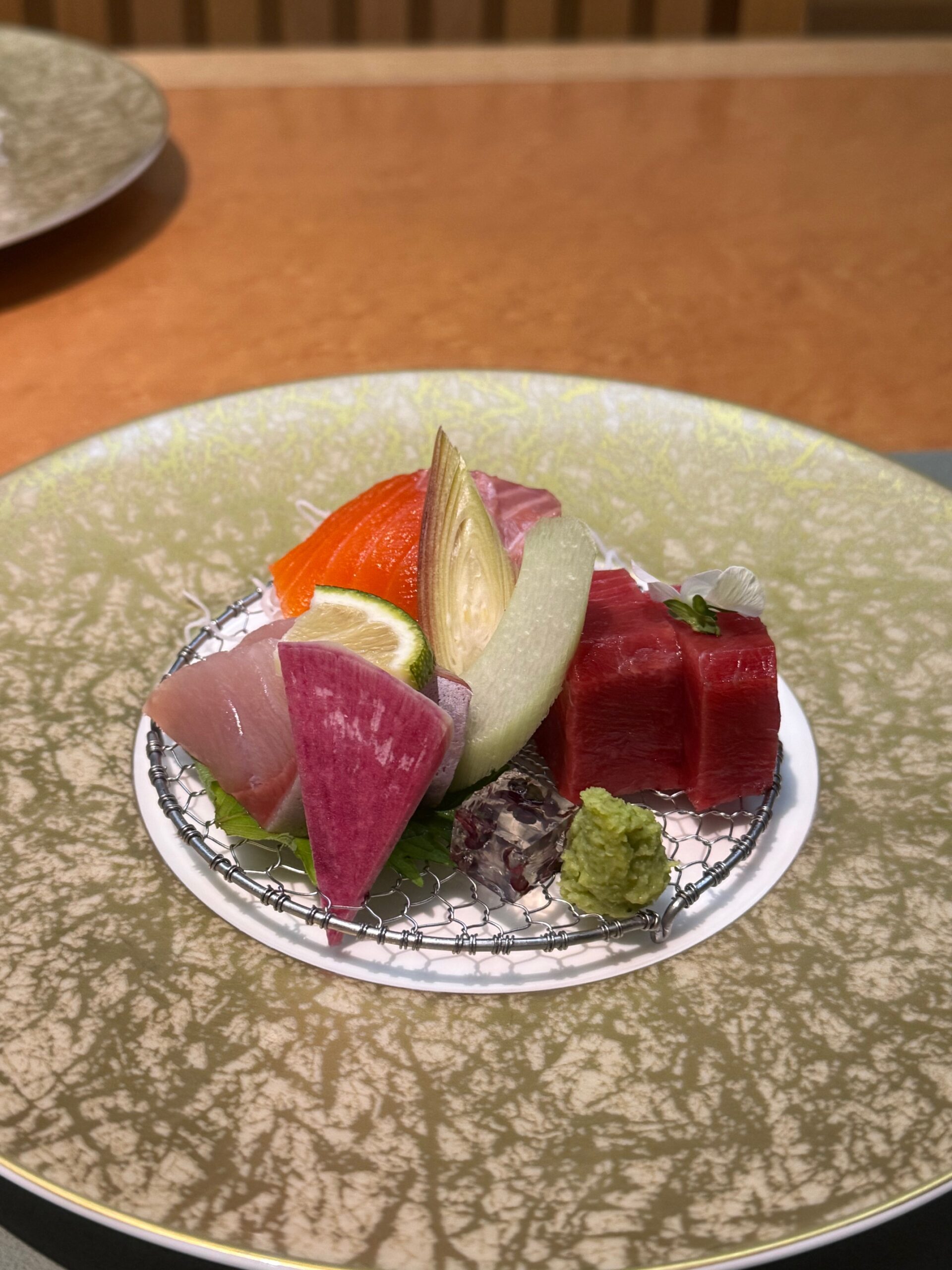 群馬県・伊香保温泉「ホテル木暮」の夕食(お刺身)