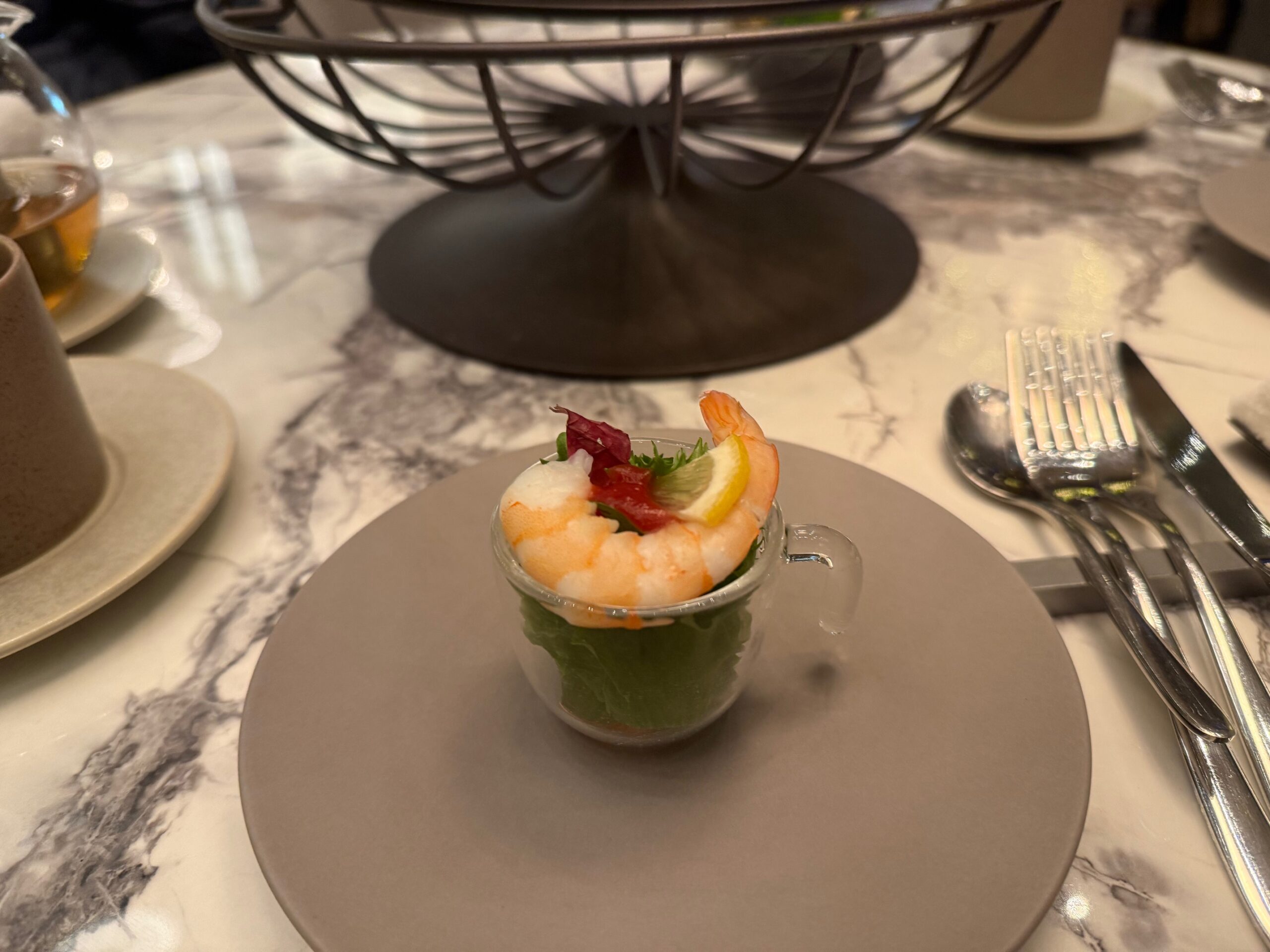 ハイアットリージェンシー東京のホワイトクリスマスアフタヌーンティー・シュリンプカクテル