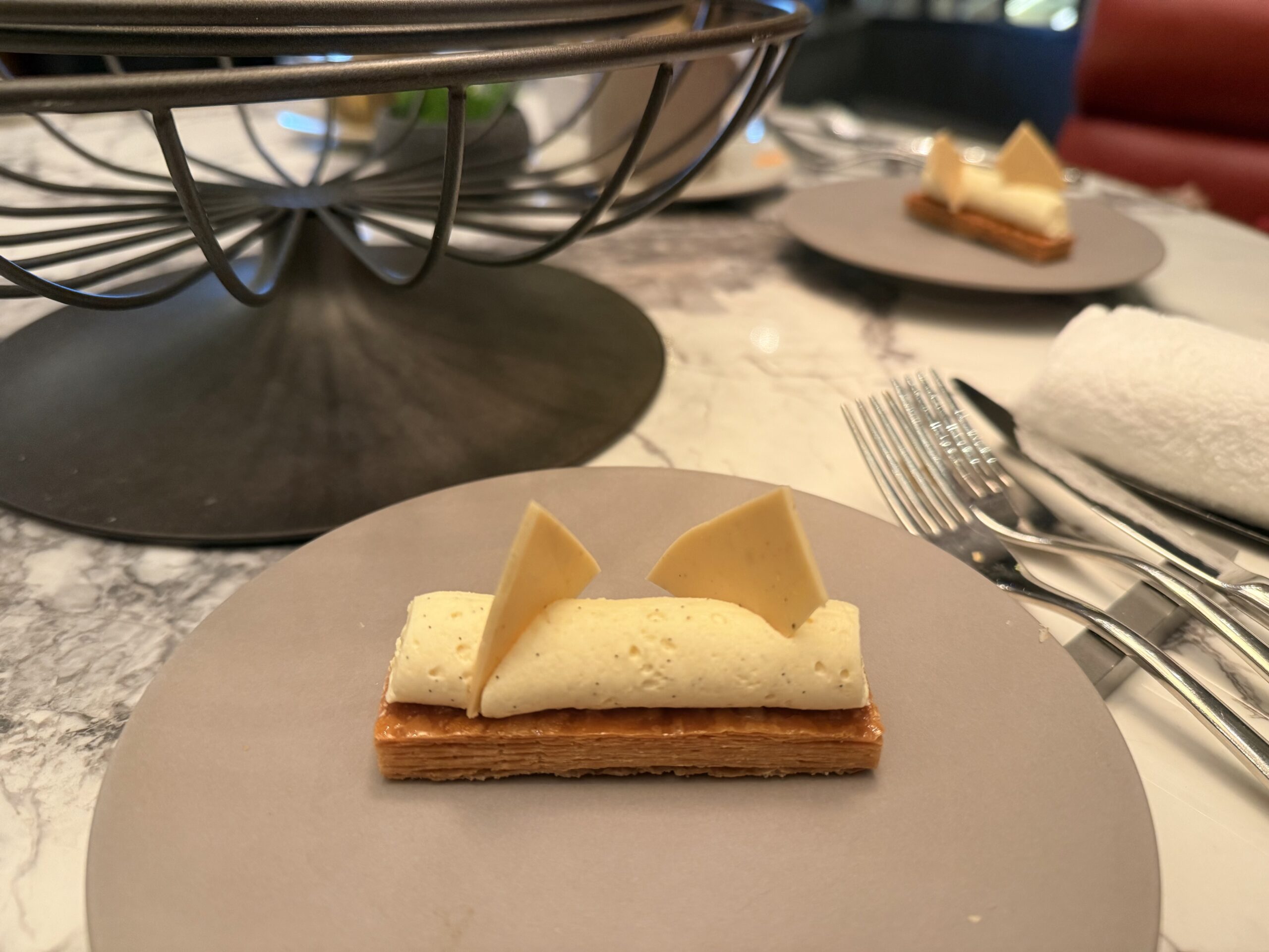 ハイアットリージェンシー東京のホワイトクリスマスアフタヌーンティー・ミルフィユ アンフィニマン ヴァニーユ