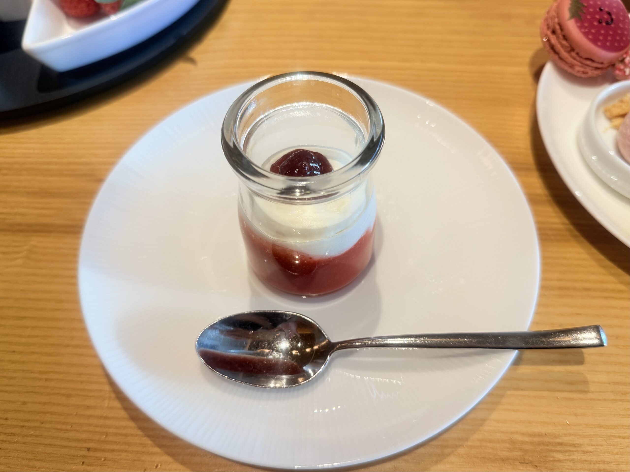 ウェスティン横浜恋するいちごビュッフェの大福シェイク