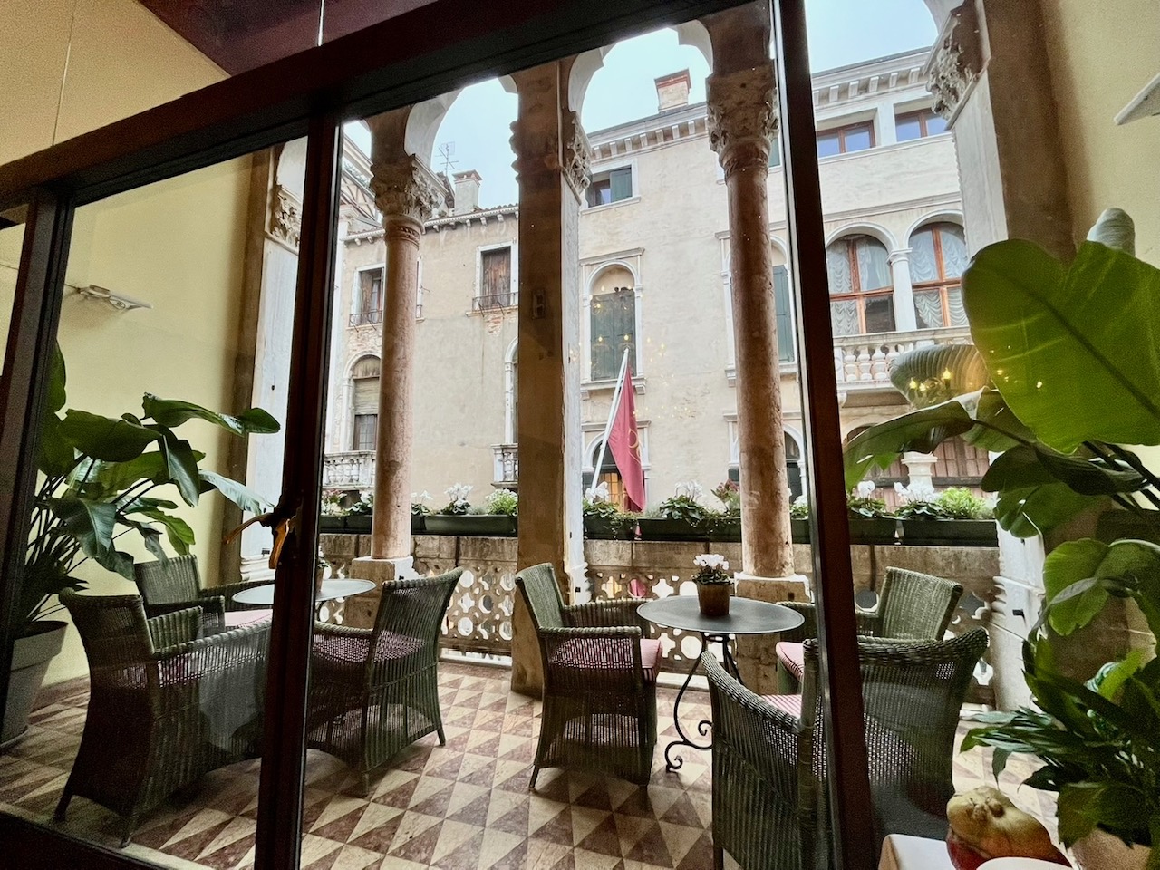 ホテル・ドナ・パレス（Hotel Dona Palace）