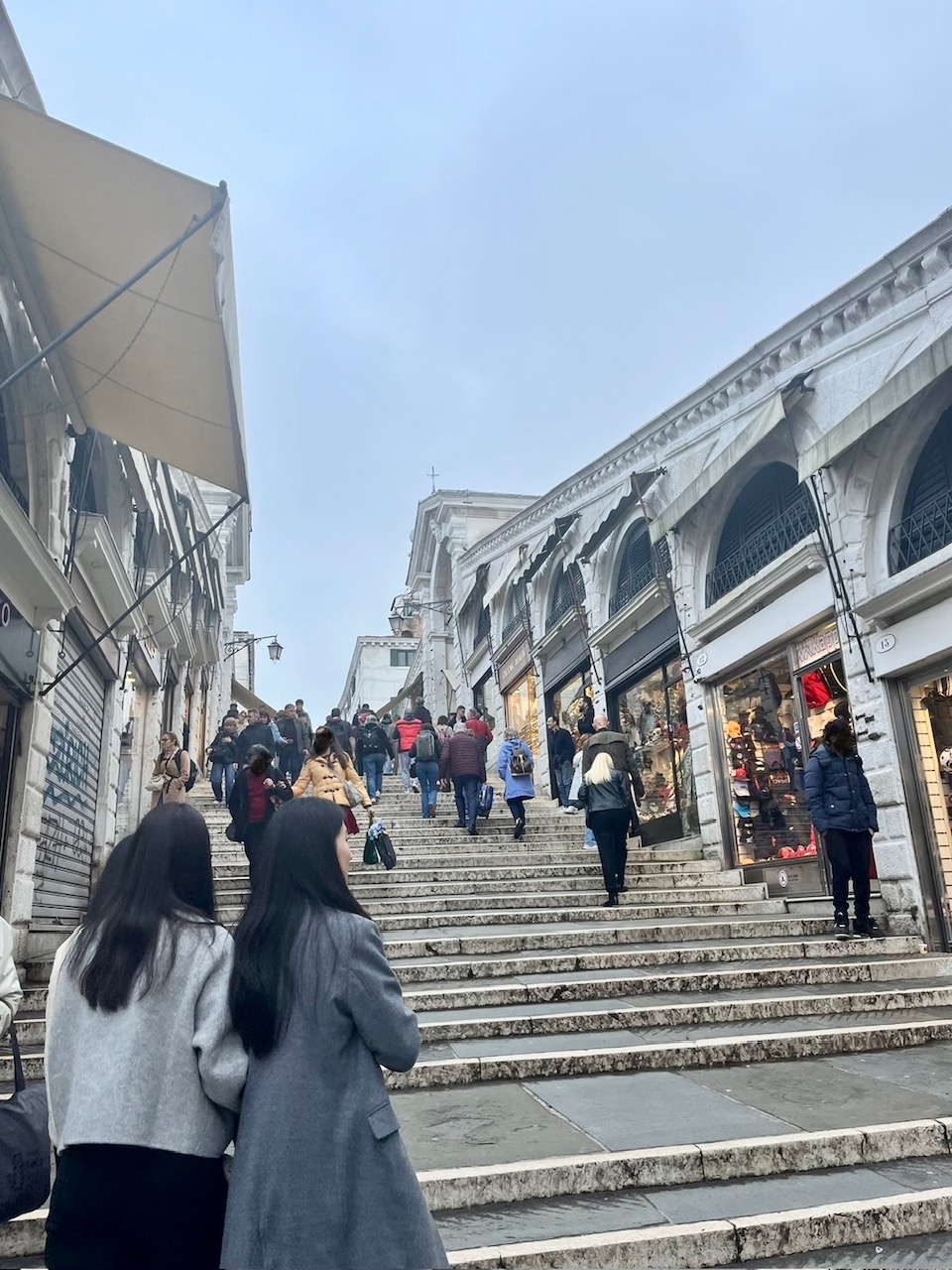 イタリア・ポジターノ＆ヴェネツィア旅行正直大変だった点｜事前に知っておきたい注意点・石段