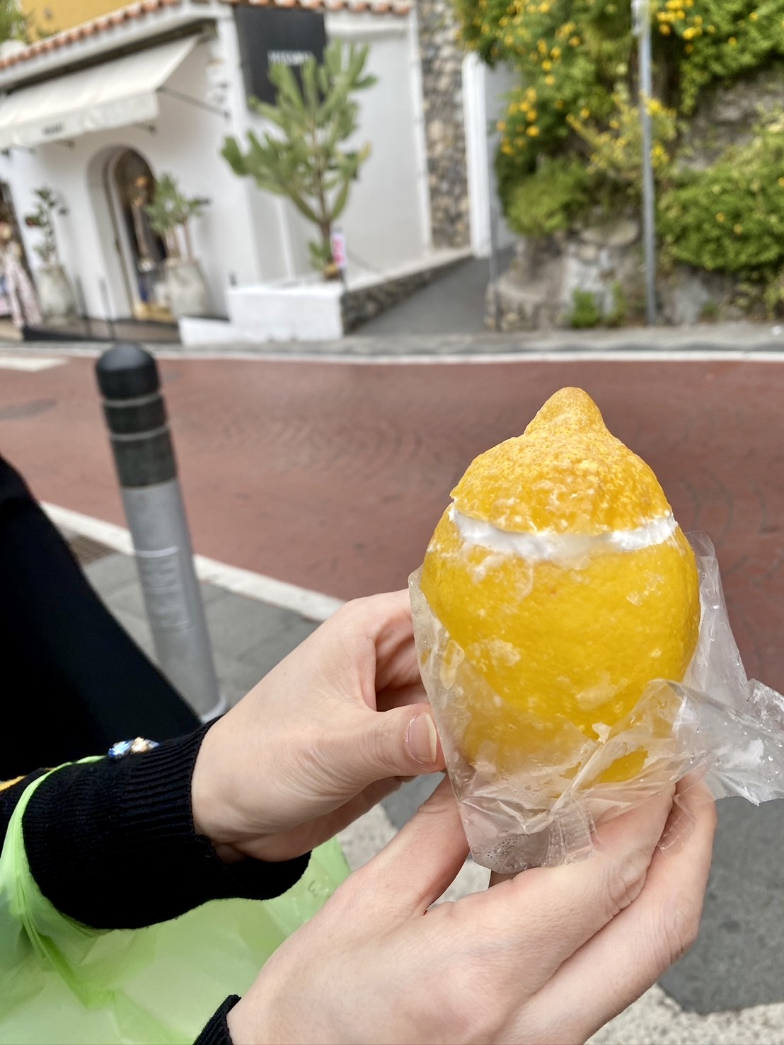 イタリア・ポジターノで食べたレモンシャーベット