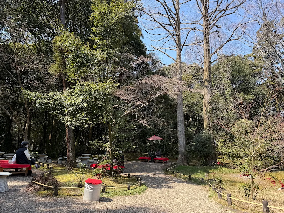 奈良公園・春日荷茶屋の雰囲気