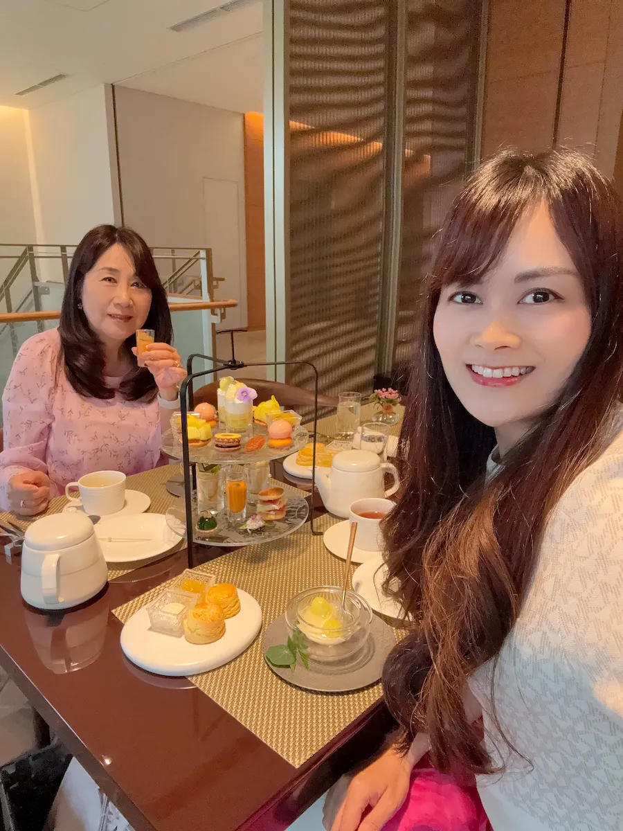 ザ・キタノホテル東京 夏庭のアフタヌーンティー 母娘で