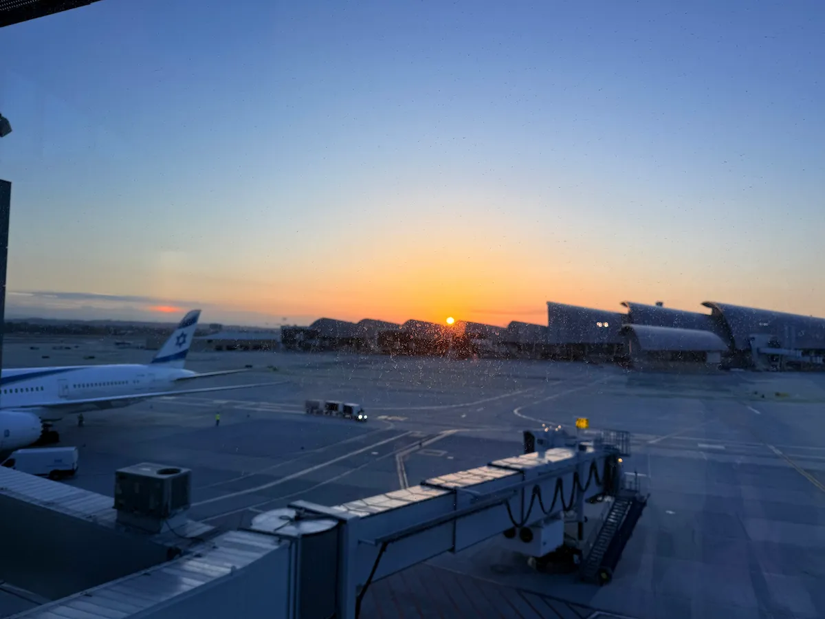 ロサンゼルス国際空港で見た夕日