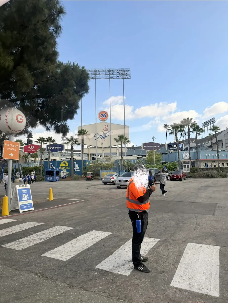 ドジャーススタジアムセンターフィールド側