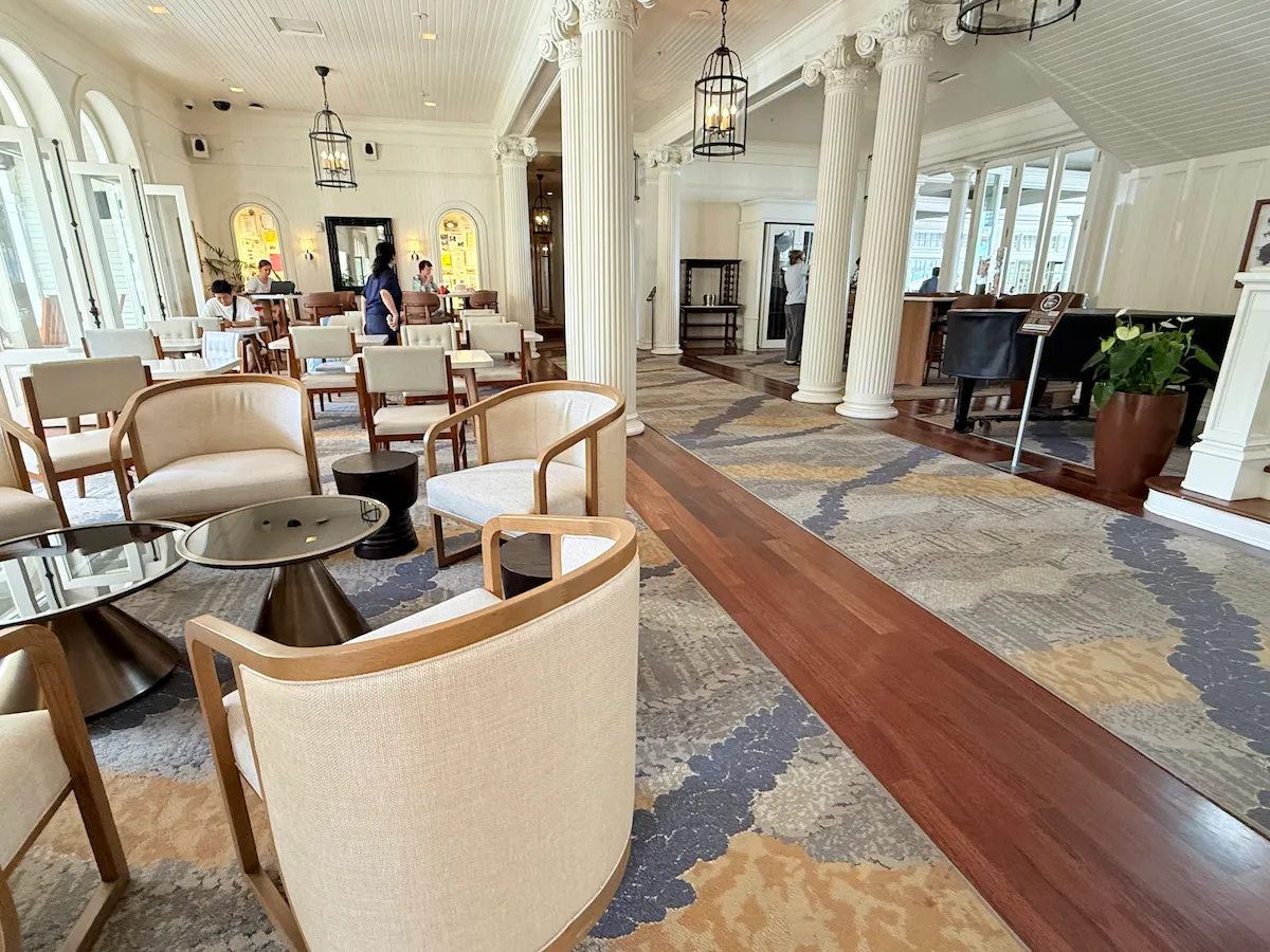 モアナサーフライダーの1階