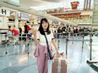 シニアの機内コーデ（羽田空港にて）