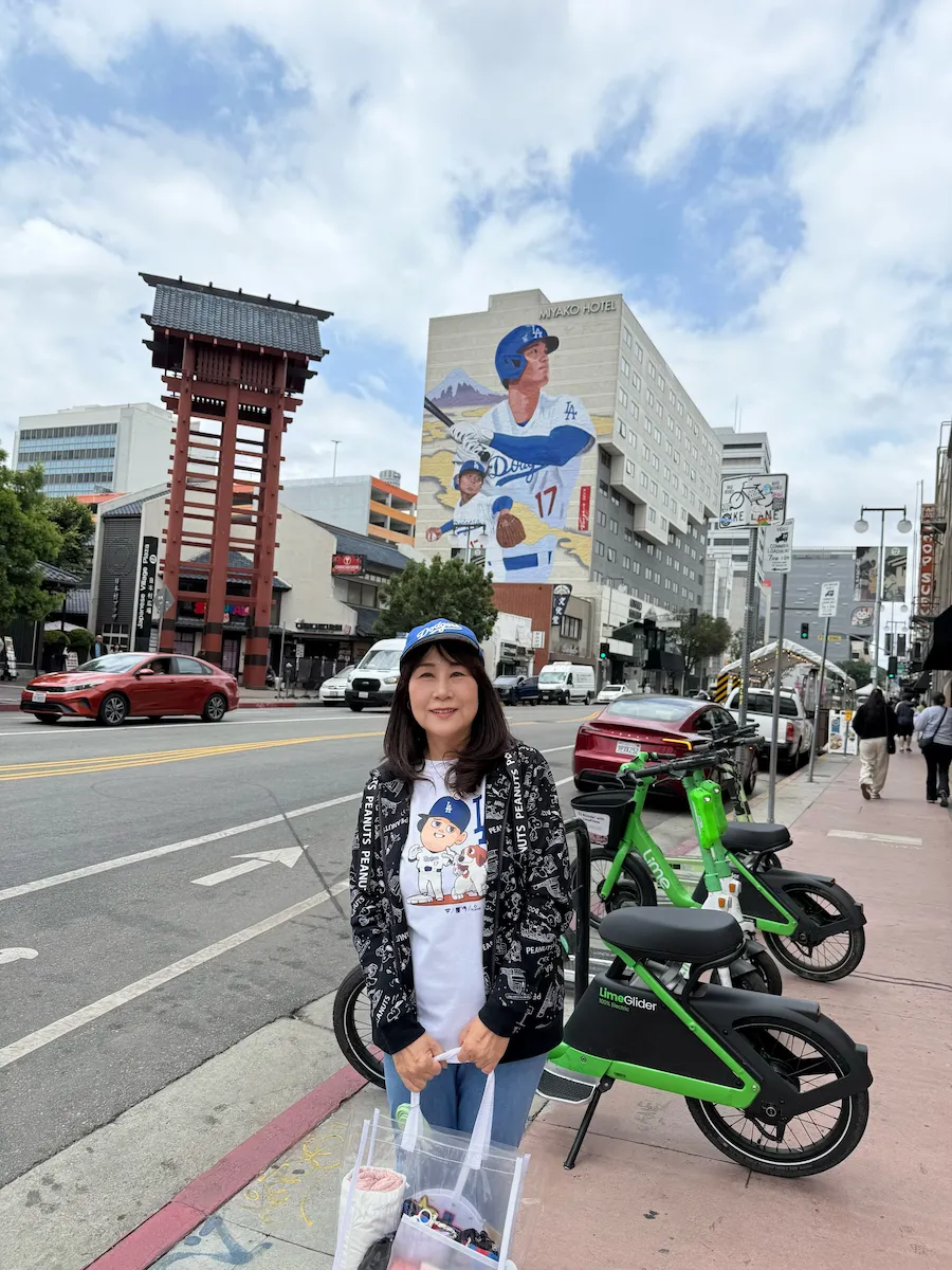 リトルトーキョーミヤコホテルの大谷さん壁画