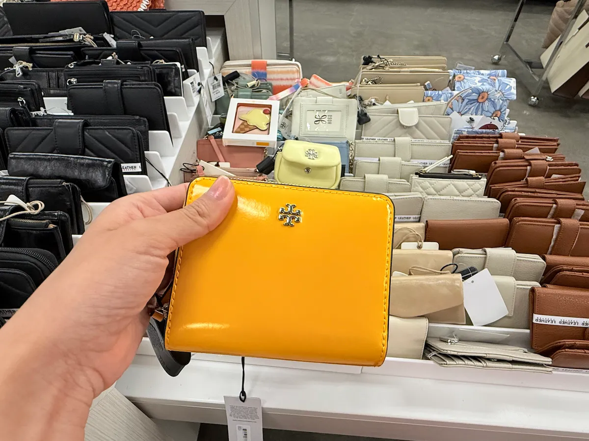 ハワイ・ノードストームラックで販売されていたトリーバーチの財布