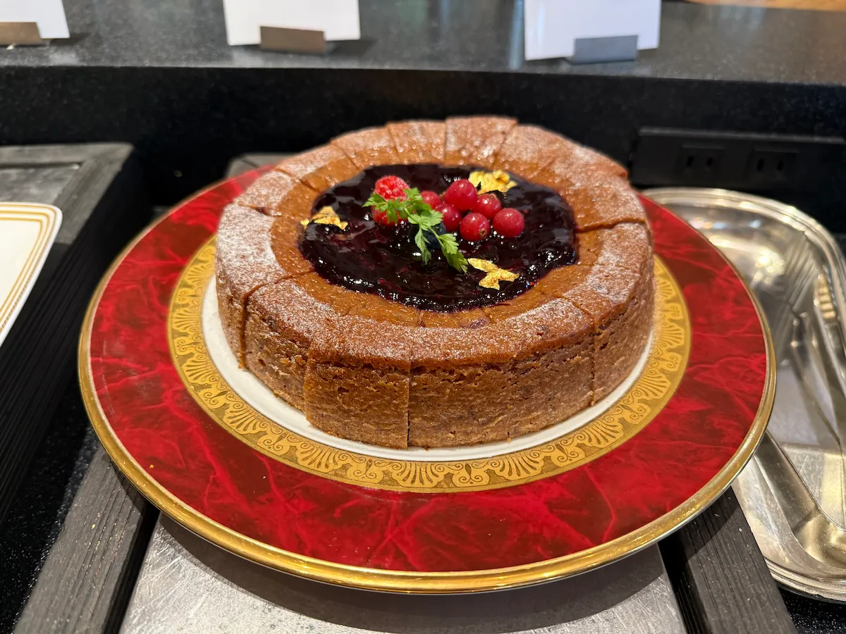 北海道産ハスカップを使ったケーキ