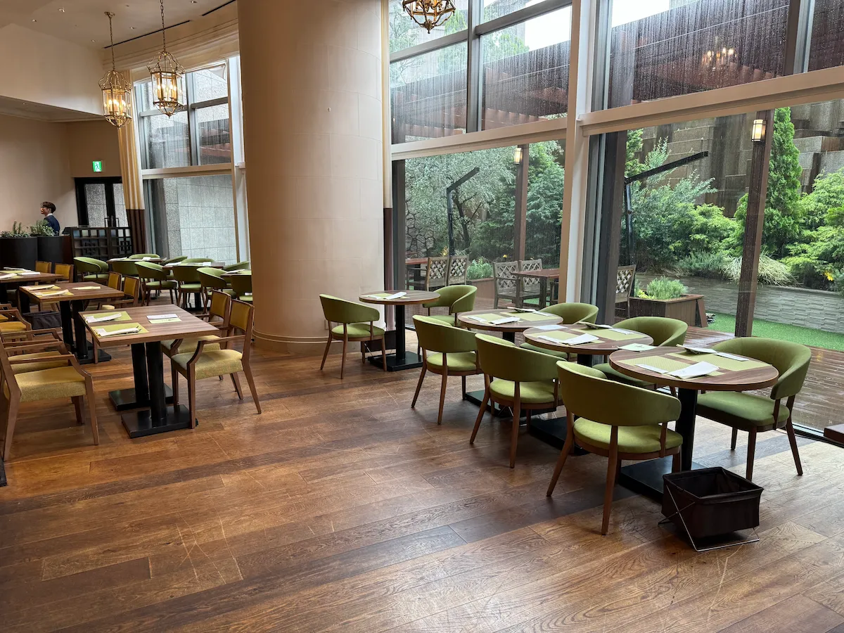 グランドニッコー東京台場「GARDEN DINING」テーブル席２