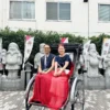 人力車に乗る榊原さんとお母さま２