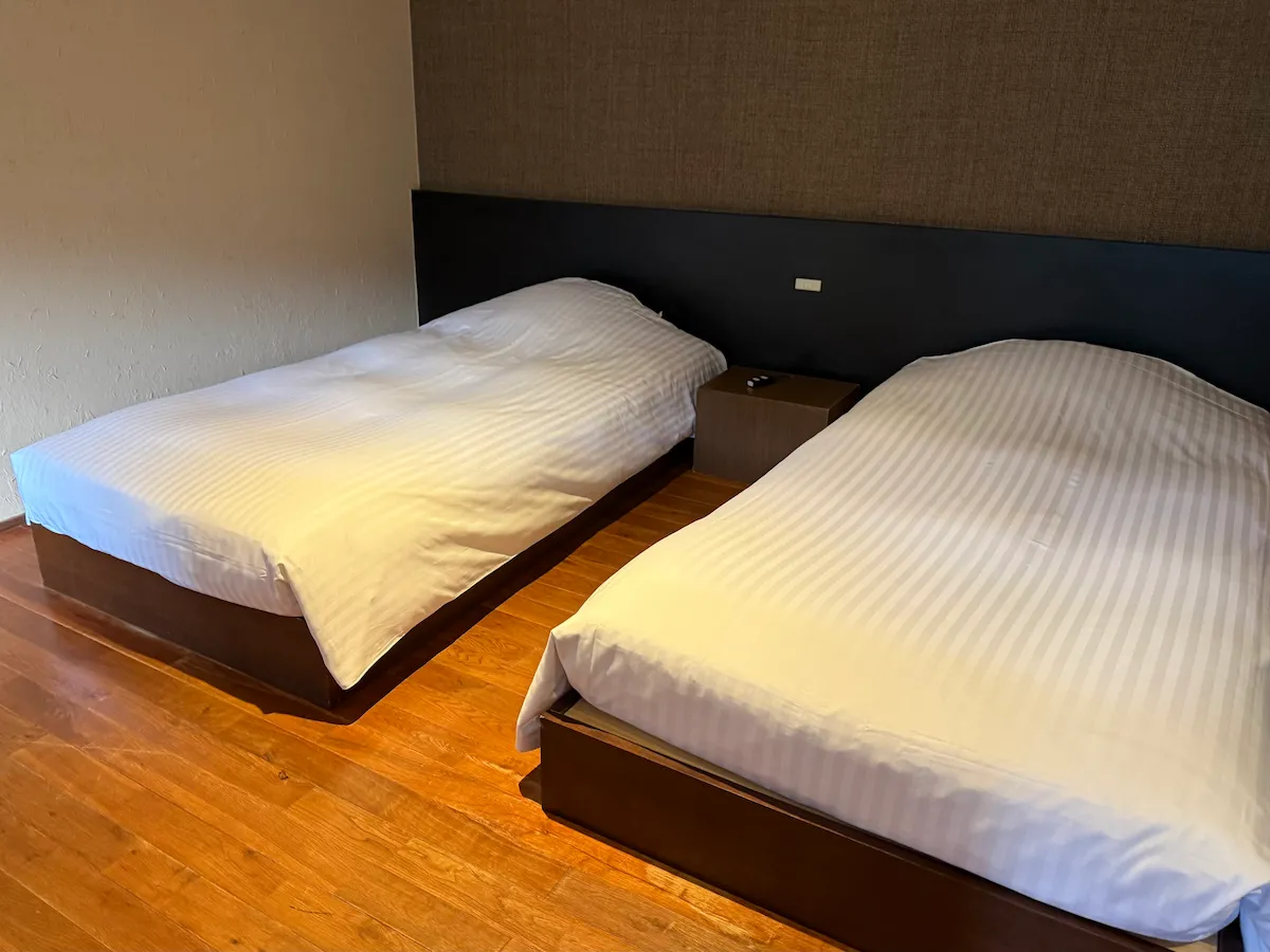 客室ツインベッド