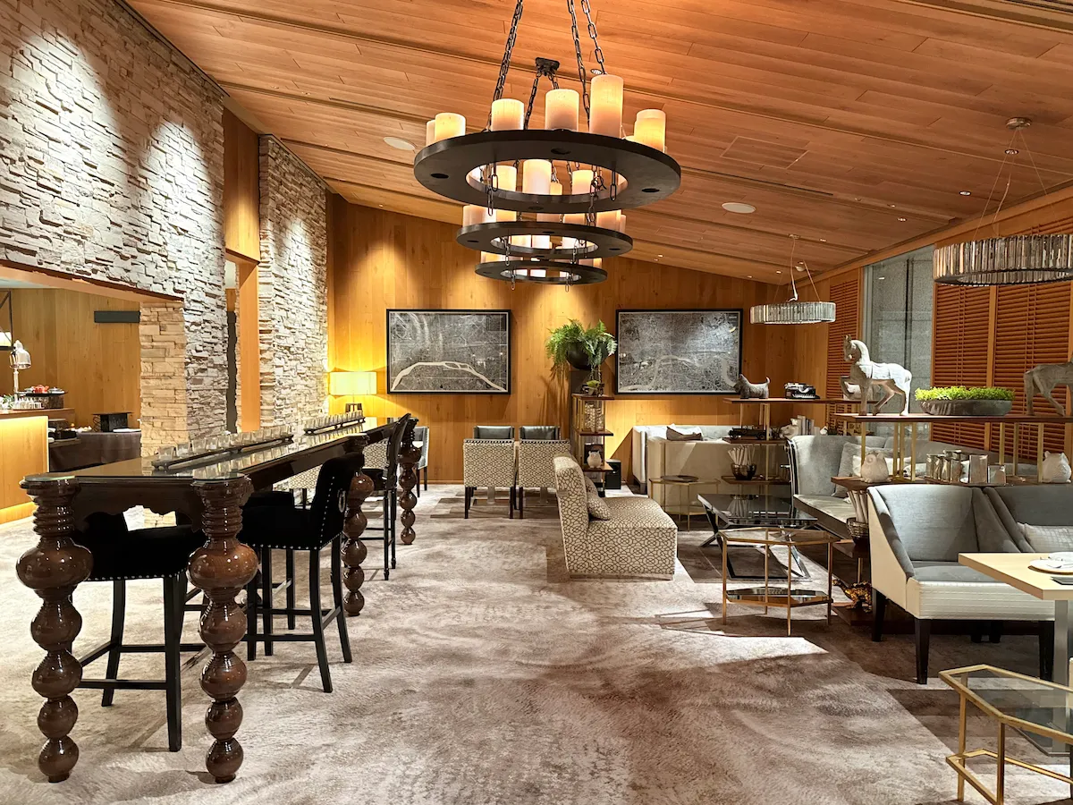 TIME NEST BAR LOUNGE